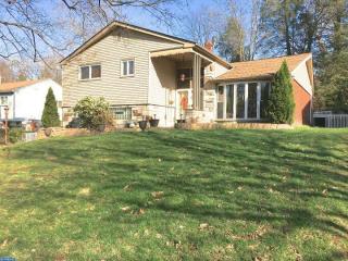 4 Dartmouth Rd, Cynwyd, PA 19004-2212