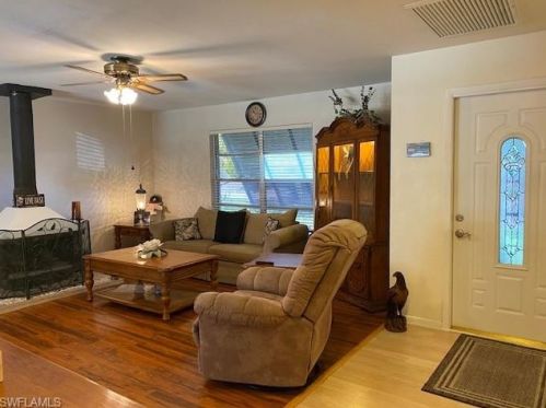 2200 52nd Ter, Naples, FL 34116-6242