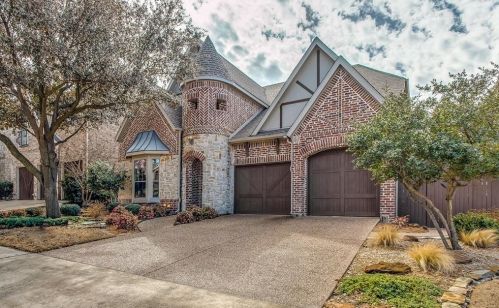 7020 Coverdale Dr, Plano, TX 75024-7553