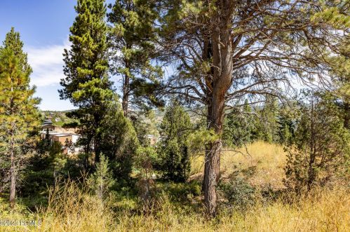 4060 Crest Ct, Park City UT  84060-7913 exterior