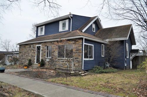 70 Highland St, Carroll, OH 43112-9006