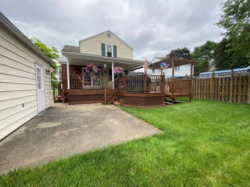 28 Bentley Ave, Greenville, PA 16125-1847