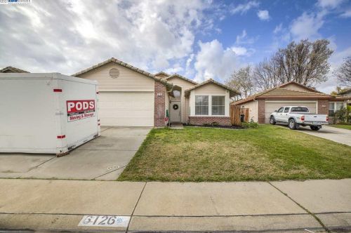 6126 Brahms Ct, Citrus Heights, CA 95621-1415