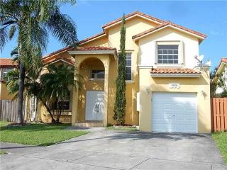 15617 62nd St, Miami, FL 33193-2573