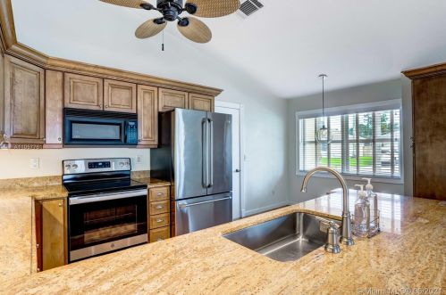 132 Wandering Trl, Jupiter, FL 33458-7333