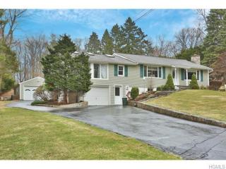 11 High Acres Dr, Thornwood, NY 10594-1803