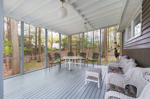 52 Timberline Dr, Poughkeepsie NY  12603-5546 exterior