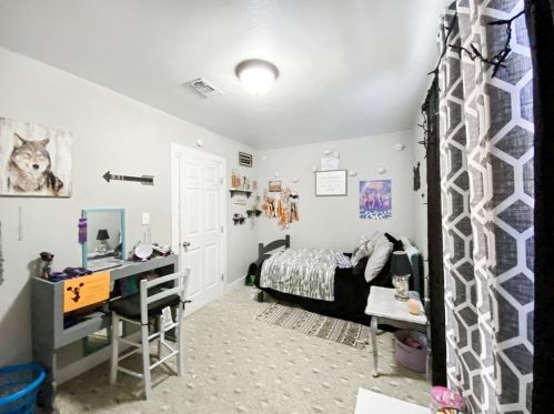 1000 Chestnut St, Honey Grove TX  75446-2036 exterior