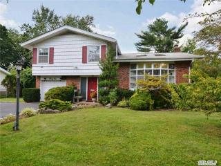 45 Village Dr, Muttontown, NY 11753-2223