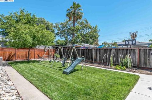 458 Rincon Ave, Livermore CA  94551-6521 exterior