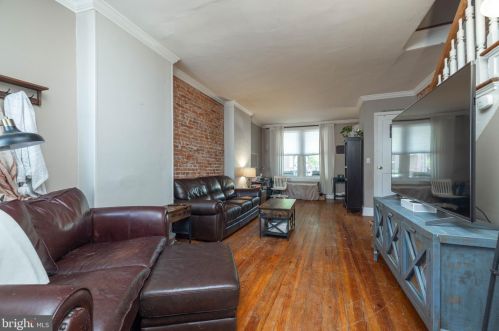 911 Clayton St, Wilmington DE  19805-5306 exterior