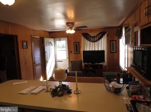 34264 Dupont Blvd, Frankford DE  19945-3800 exterior