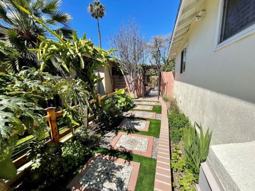 2345 Palo Verde Ave, Long Beach CA  90815-2358 exterior