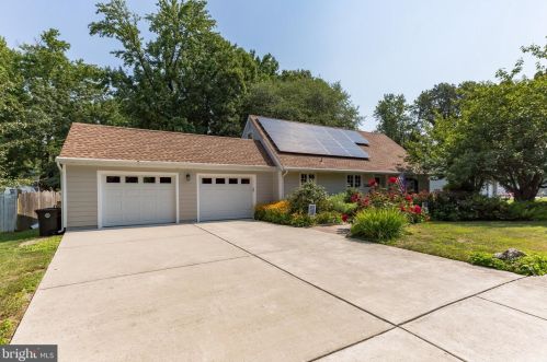 45 Gilbert Ave, West Deptford, NJ 08093-9737