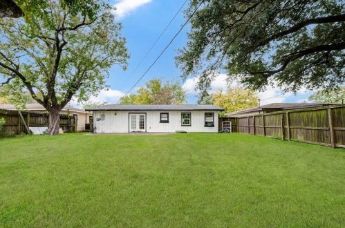 2001 3 Ave, Texas City TX  77590-7308 exterior