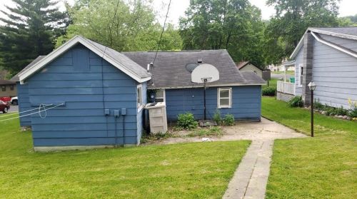510 Pine St, Glenwood City, WI 54013-8538