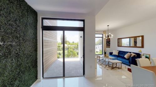 1507 17th Ave, Hollywood FL  33020-2844 exterior