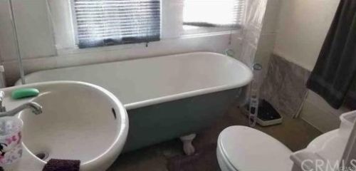 201 Eagle St, Long Beach, CA 90806-3011