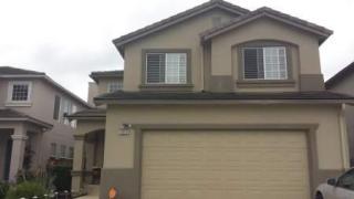 1014 Fitzgerald St, Salinas CA  93906-4683 exterior