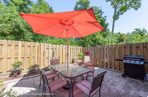 5 Three Pence Ln, Jackson Twp NJ  08527-2256 exterior