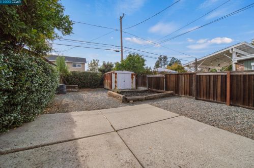 4566 Lincoln Dr, Concord CA  94521-1332 exterior