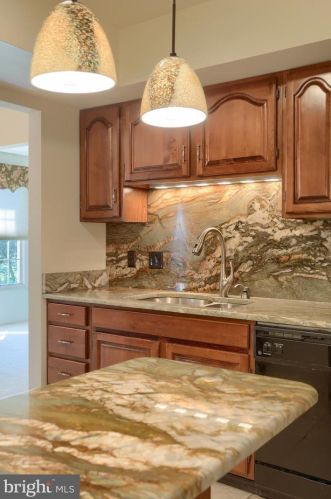 281 Crescent Dr, Swatara PA  17033-2335 exterior