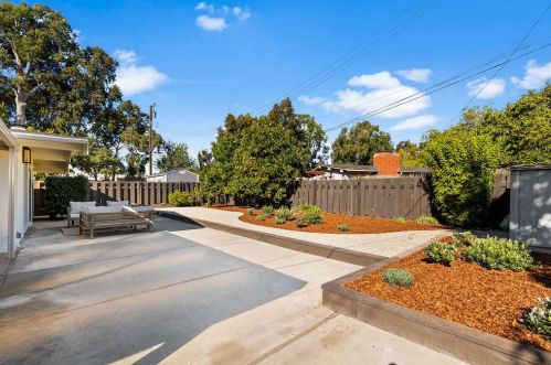 3722 Cordero Dr, Santa Barbara CA  93105-4034 exterior
