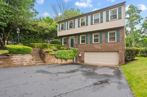 1561 Hedwig Dr, Allison Park, PA 15101-1712