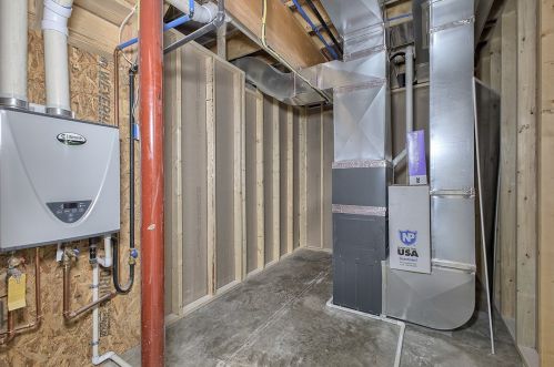 5268 Center Dr, Latrobe PA  15650-2770 exterior