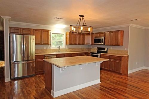 94 Lakewood Dr, Ochlockonee Bay, FL 32346-2511