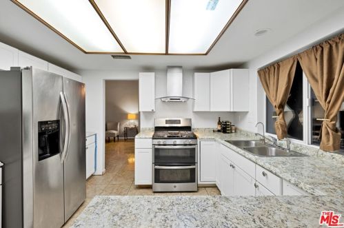 44217 Gillan Ave, Lancaster CA  93535-3847 exterior