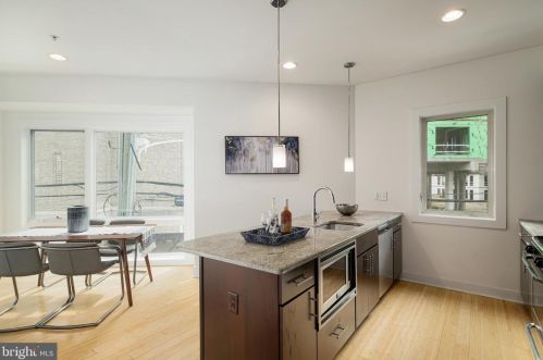 1102 Hope St, Philadelphia PA  19123-1659 exterior