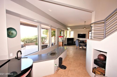 15904 Thistle Dr, Scottsdale AZ 85268-4347 exterior