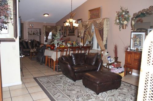 15643 Fairbanks Dr, Victorville, CA 92394-3201