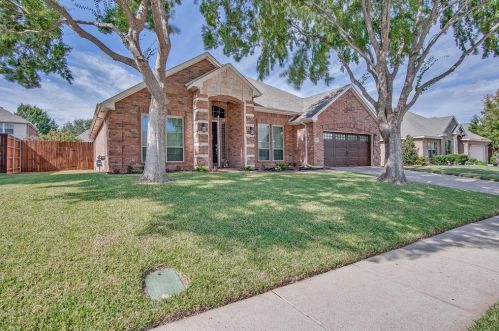 1303 Rosebriar Ln, Midlothian, TX 76063-5586