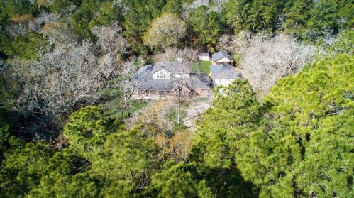 31135 High Meadow Cir, Magnolia, TX 77355-3942