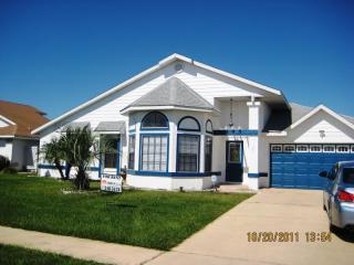 381 Blue Bayou Dr, Kissimmee FL  34743-6110 exterior