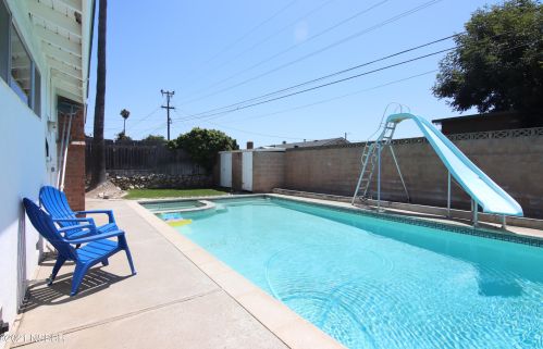 340 Wilshire Ln, Santa Maria CA  93455-2050 exterior