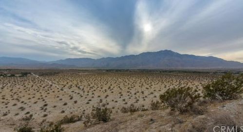15690 Vista Cir, Desert Hot Springs, CA 92241-8204