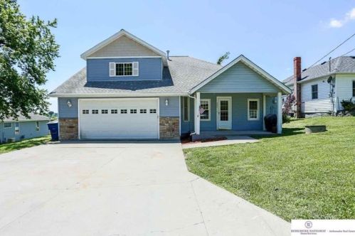 307 5th St, Neola, IA 51559-3057
