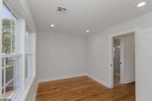 24 Shadow Ln, Berkeley Heights NJ  07922-1816 exterior
