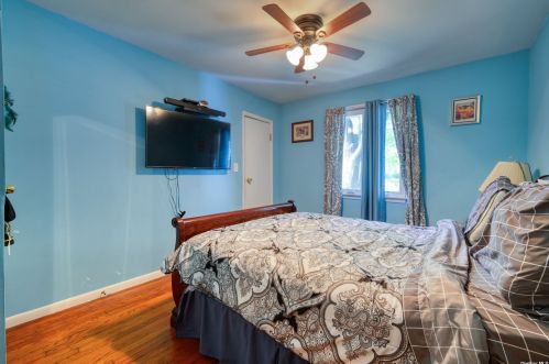 55 Folsom Ave, Huntington Station NY  11746-1015 exterior