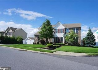 203 Mill Race Dr, Easton, PA 18045-7473