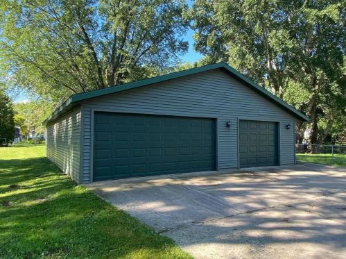 1496 Eliza St, Green Bay, WI 54301-3142
