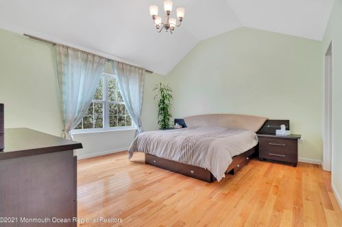 45 Enclosure Dr, Morganville NJ  07751-1807 exterior