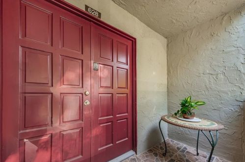 628 Windrush Bay Dr, Tarpon Springs, FL 34689-1208