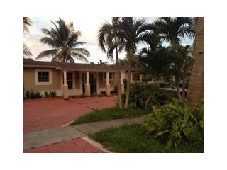 17441 82nd Ct, Hialeah, FL 33015-3608