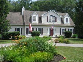 13 Twin Oaks Ln, Clinton, CT 06413-1870