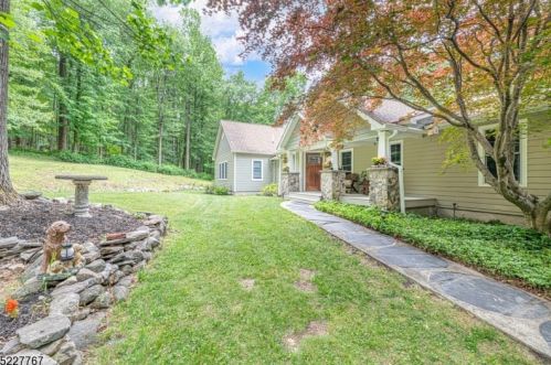111 Andover Mohawk Rd, Andover NJ  07821-5004 exterior