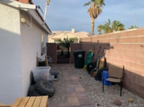 2302 Parkside Dr, Mohave Valley AZ  86440-8910 exterior